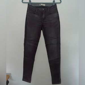 Levi’s low-rise skinny jeans